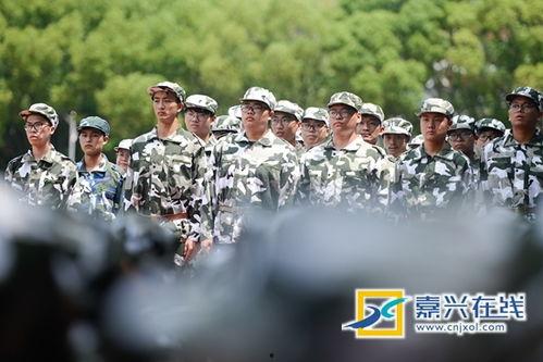 军训吃瓜链接,吃瓜群众围观那些搞笑瞬间