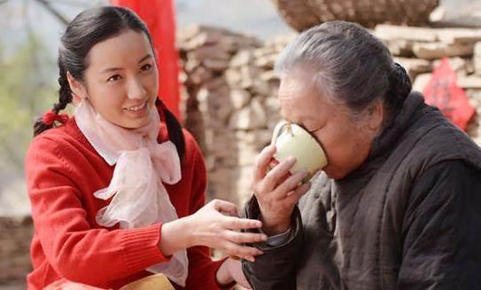 秀莲前排吃瓜,揭秘娱乐圈幕后风云