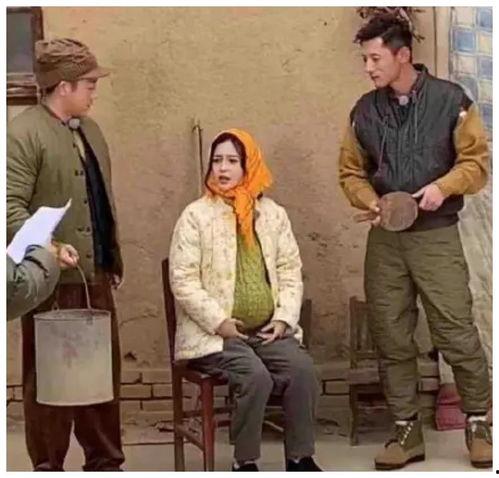 村姑吃瓜头像高清,高清头像下的田园风情