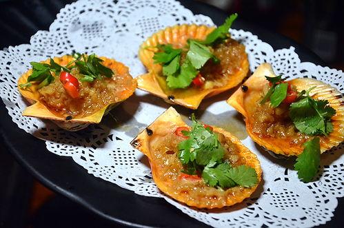 厦门某酒吧吃瓜,揭秘幕后真相与公众热议