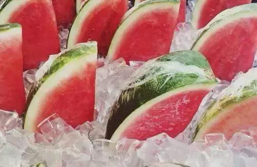 吃大瓜冰,吃大瓜冰，尽享清凉一夏