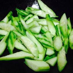 吃瓜丝瓜的做法,轻松学会吃瓜丝瓜的简单做法