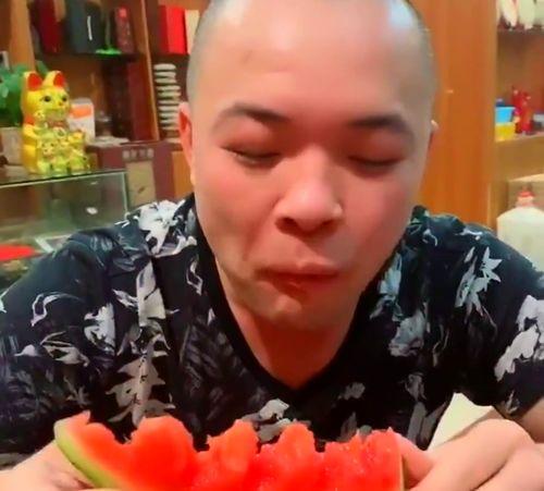 简哥吃瓜,揭秘娱乐圈那些不为人知的幕后故事