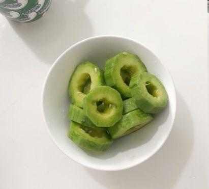 长条羊角蜜瓜怎么吃